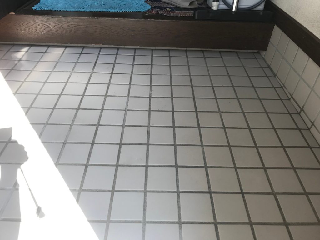 千葉県鎌ヶ谷市　M様邸【床タイル酸洗い】