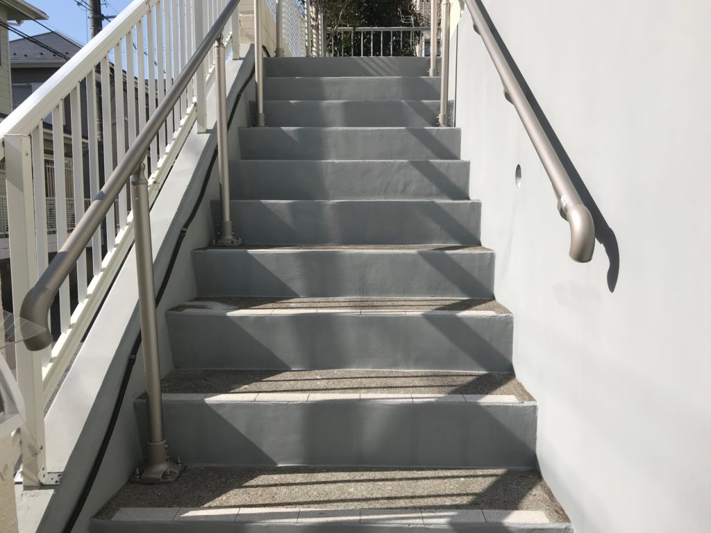 千葉県鎌ヶ谷市　M様邸【階段蹴り込み部塗装】
